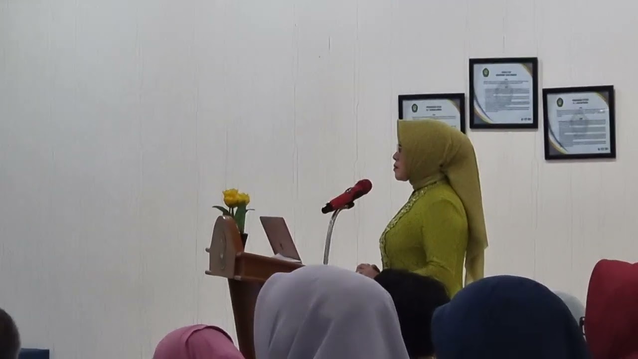 SIDANG PROMOSI DOKTOR | EVI MAVRININGSIANTI | FAKULTAS EKONOMI & BISNIS PROGRAM DOKTOR ILMU EKONOMI 