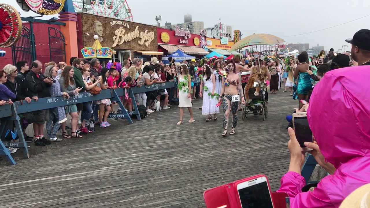 Mermaid parade 2017 YouTube