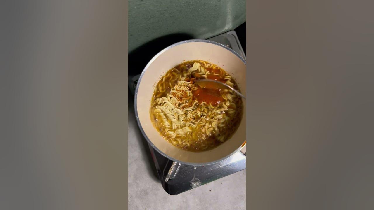 udin petot gini emang paling enak makan mie. oke ini resep mie nyemek ala kost #shorts