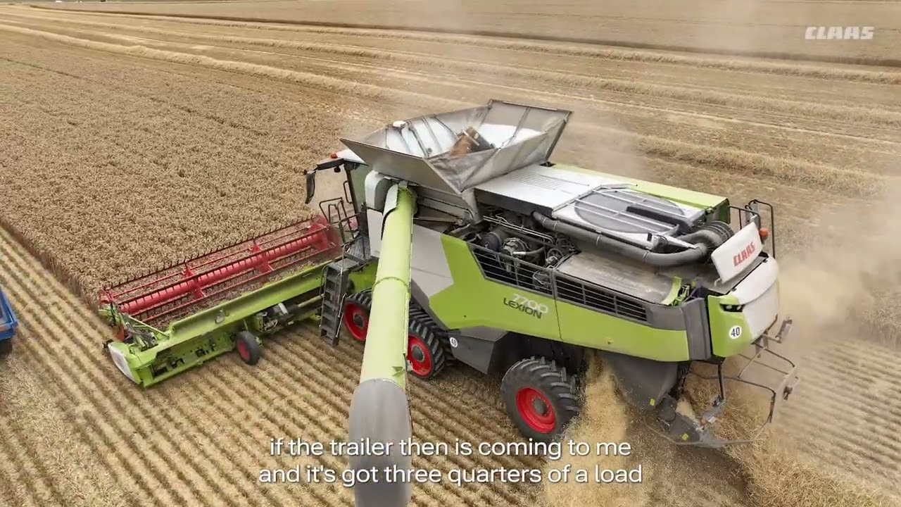 CLAAS LEXION 7700TT | Operators View