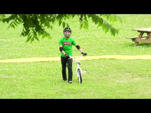 DOUBLE FRONT FLIP ON A BMX BIKE - Anthony Napolitan