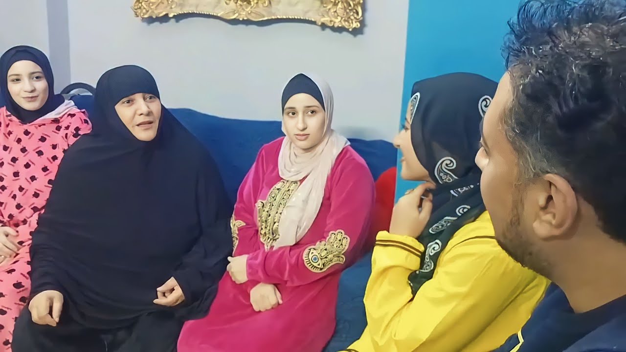 ابراهيم ابن ماما سناء نزل السوق 🤗 واتنصح بعد الجواز 🤣