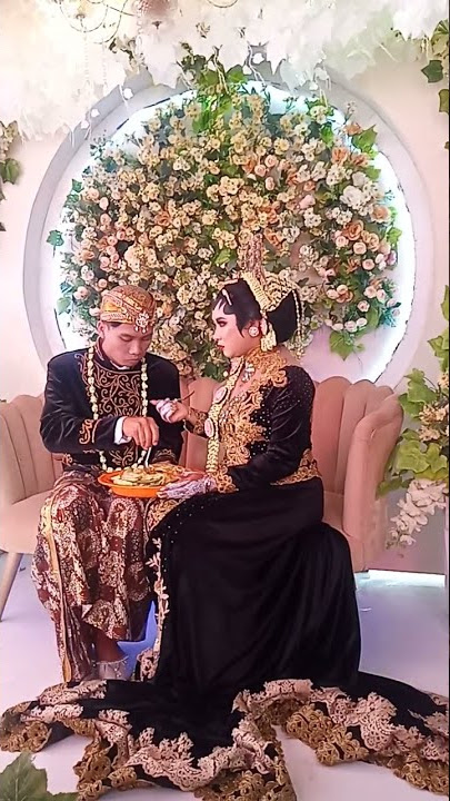 penganten anyar makan yang banyak mase biar kuat anu
