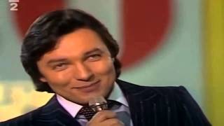 KAREL GOTT -  JDI ZA ŠTĚSTÍM (TV vystoupení) g