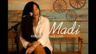 Madi - မဒီ 'တမ်းတတဲ့ည' (Acoustic/Audio)