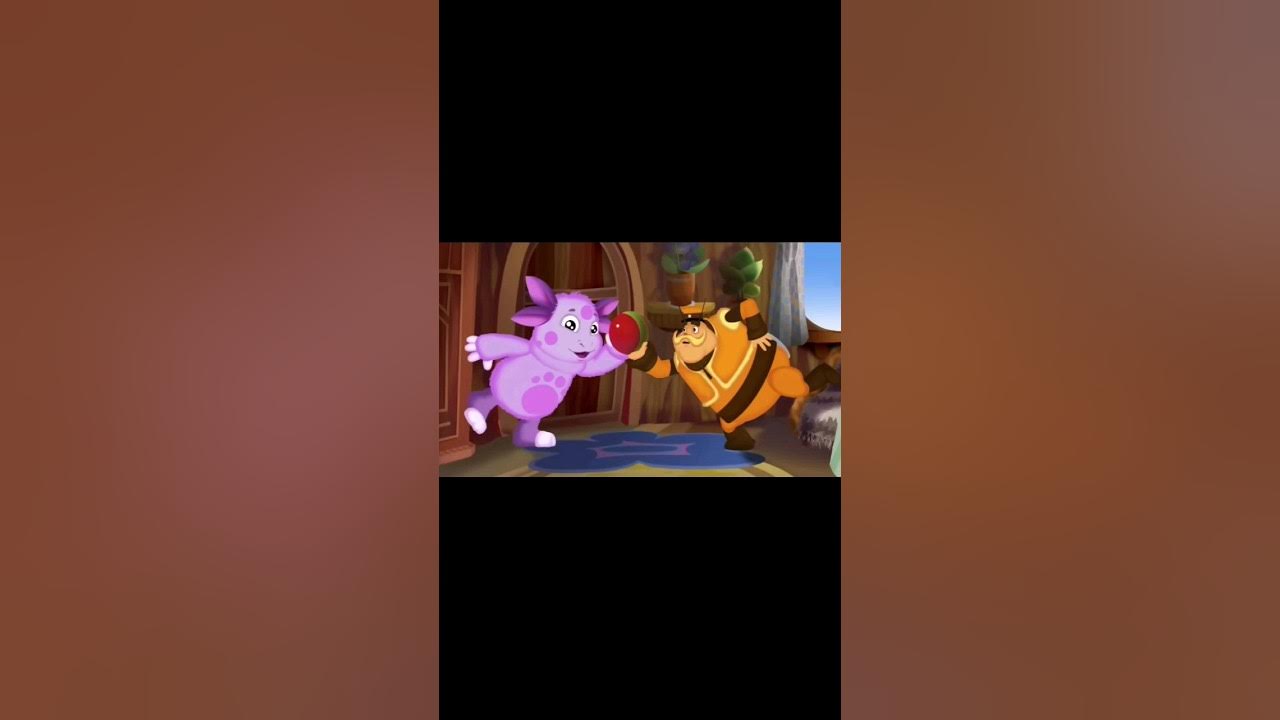 ЛУНТИК ИГРАЕТ В МЯЧ С ДЕДОМ ШЕРОМ🤗😀 - YouTube