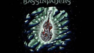 Bassinvaders - We Live