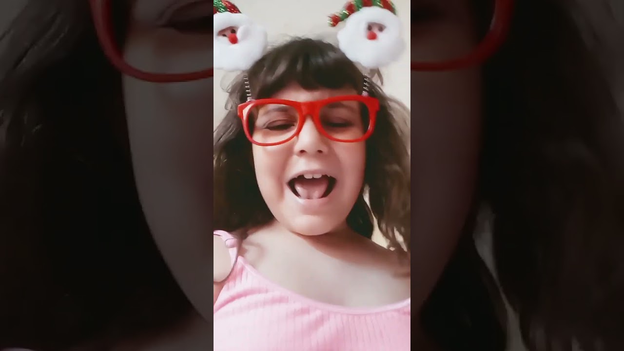 MC Divertida dançou com a Wandinha em câmera lenta - #shorts em 2023