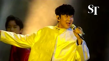 JJ Lin performing Mummy and Mermaid at the JJ20 World Tour
