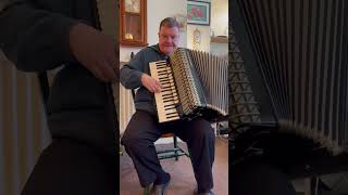 Download Lagu Accordionist Great Playing MP3 Download Lagu Accordionist Great Playing MP3