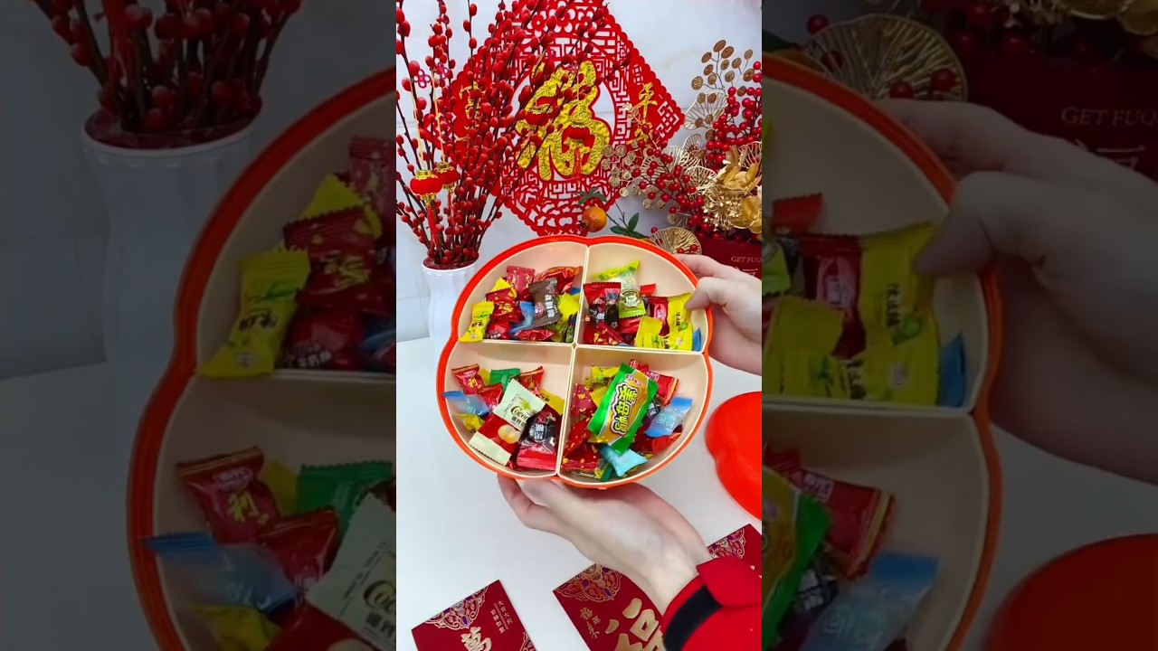 Dubai viral chocolate, eating, mukbang dubai chocolate, asmr sounds, edible lipstick, cookie