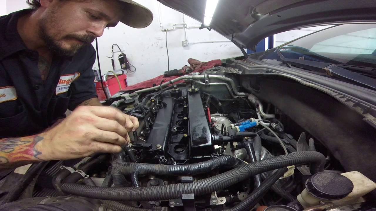 08 ford fusion 2.3 valve cover gasket - YouTube