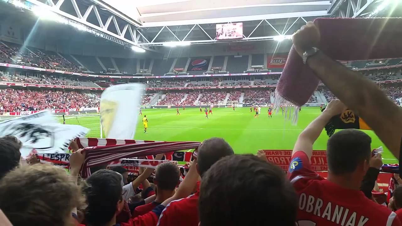 LOSC-GFC AJACCIO (29.08.15) Ambiance kop Lillois