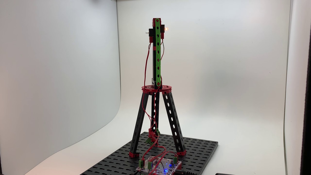 Fischertechnik Lighthouse with blinking light + Scratch 3.0 - YouTube