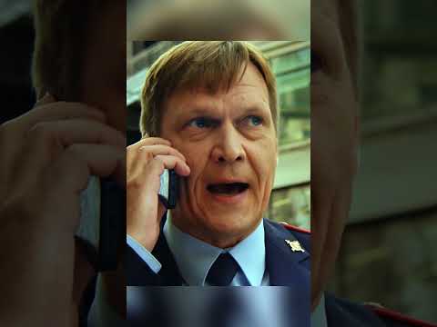 КАРМАННИКИ УКРАЛИ ТАБЕЛЬНОЕ У МЕНТА #сериал #shorts #криминал #кино