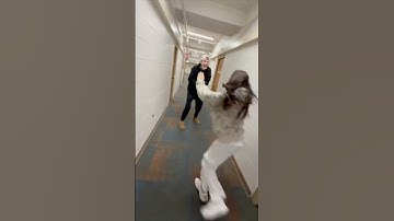 She surprised her long distance boyfriend 👏