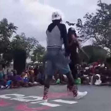 Mc Tully akiongoza show ya Amber lulu na Country boy....0718251761 mc tully