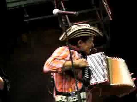 Fragmento de Jaime Molina cantada por Carlos Vives en el concierto de Petrobras Musica y Energia, en Bogota el 10 de marzo de 2007