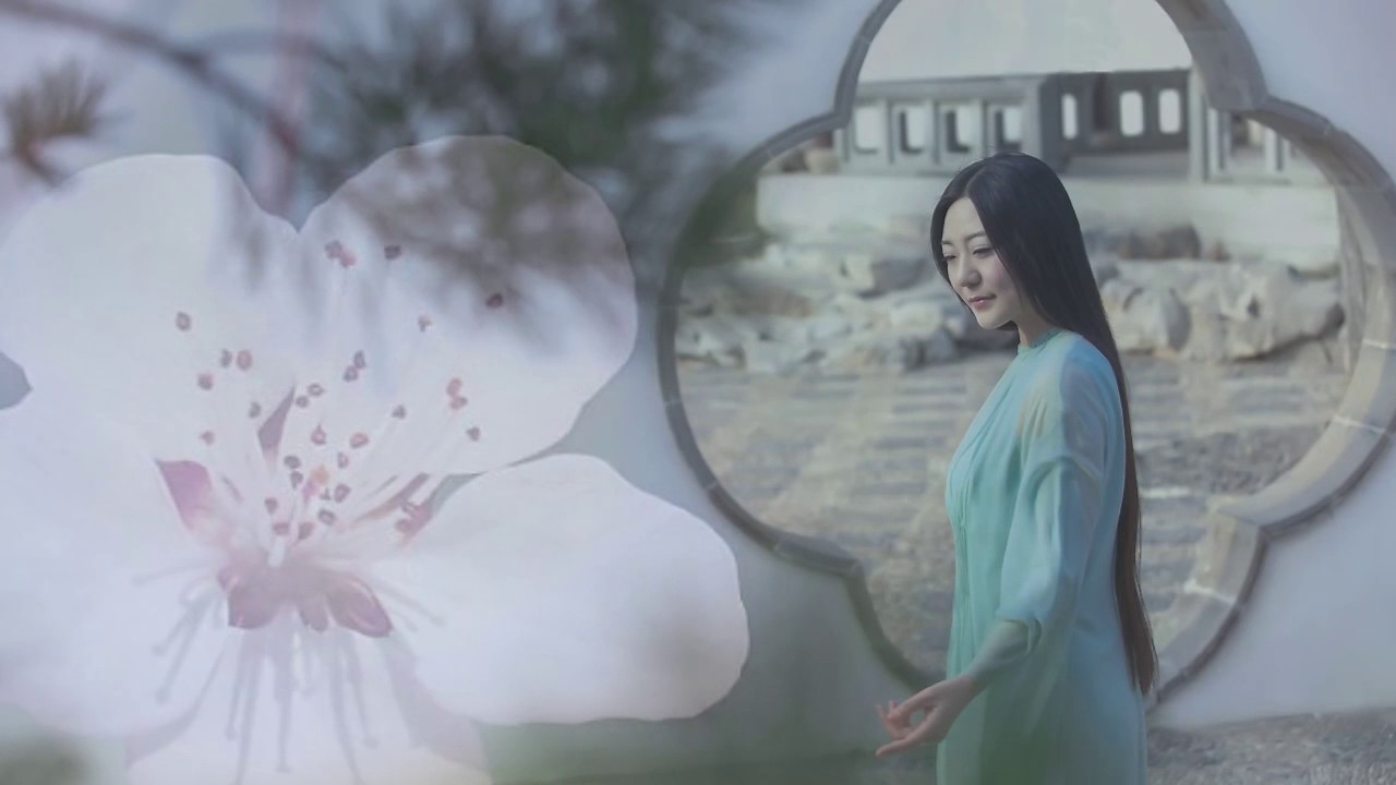 Watch 刘珂矣 - 《墨痕》(歌词版)MV on YouTube Watch 刘珂矣 - 《墨痕》(歌词版)MV on YouTube