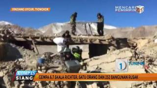 Gempa bumi 6,7 skala richter mengguncang wilayah xinjiang uygur,
tiongkok. desa-desa yang dilanda terletak di daerah pegunungan pada
ketinggian lebih d...