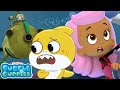 Baby Shark & Molly Escape Danger! 🦈 | Bubble Guppies