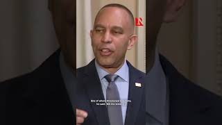 Hakeem Jeffries Calls Karoline Leavitt A ‘Stone Cold Liar’