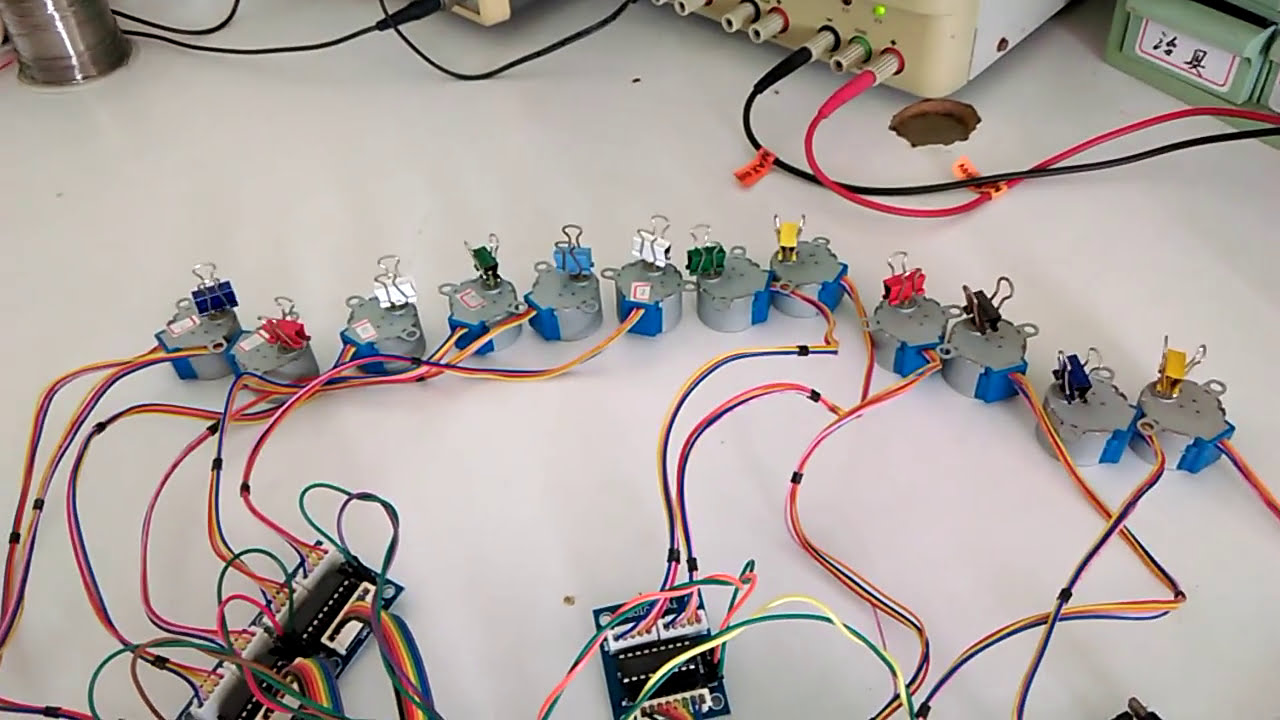 12 Stepper Motors 7 Segment LED LCD Concurrent Driving By Raspberry 12-stepper-motors-7-segment-led-lcd-concurrent-driving-by-raspberry