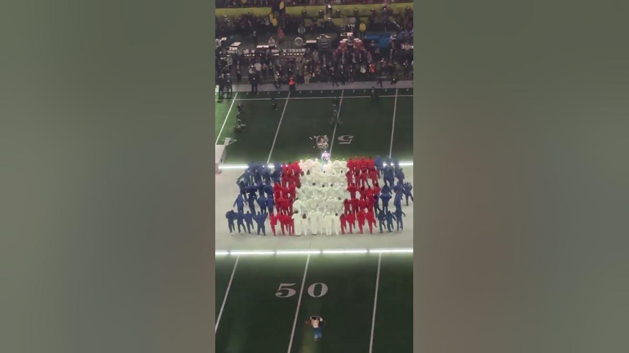 THIS ANGLE OF THE KENDRICK LAMAR HALFTIME SHOW 😮‍💨