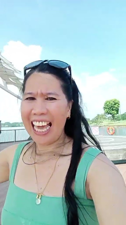 Enjoying the Day at the Bridge #music #shortvideo #dayoff #ofwsg #ofwsg #ofwsingapore