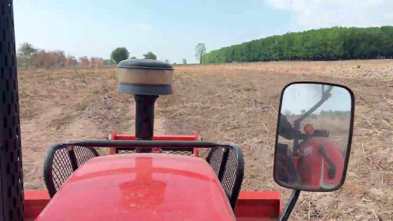 M7040 ไถกลบตอนหญ้าคา เตรียมดินปลูกมันสำปะหลัง