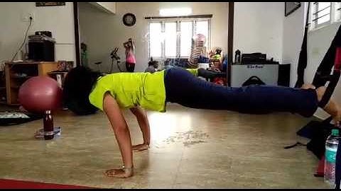 Suspension training for core muscles