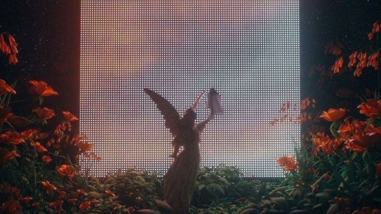 bergen - elimde duran fotoğrafın // 𝘴𝘭𝘰𝘸𝘦𝘥 + 𝘳𝘦𝘷𝘦𝘳𝘣