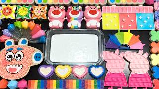 RELAXING WITH PEPPA PIG VS PIPING BAGS ! Mixing MAKEUP, CLAY & Glitter into GLOSSY Slime !!!