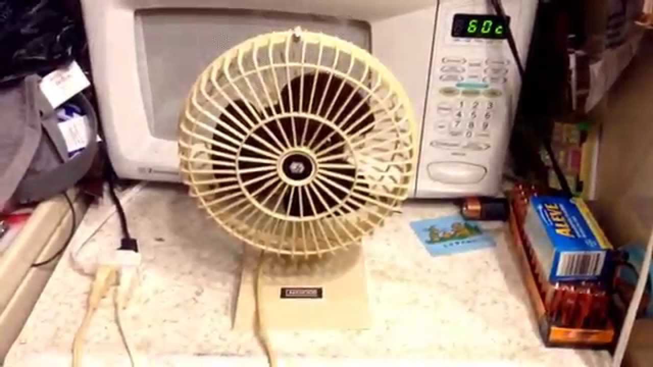 1980s Lakewood 6 Desk Fan Model 600a Youtube