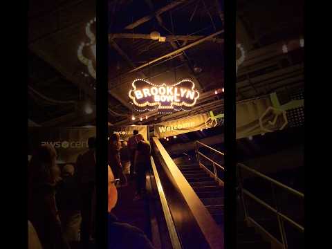 Play Brooklyn Bowl in Las Vegas 🇺🇸 #lasvegas #brooklyn