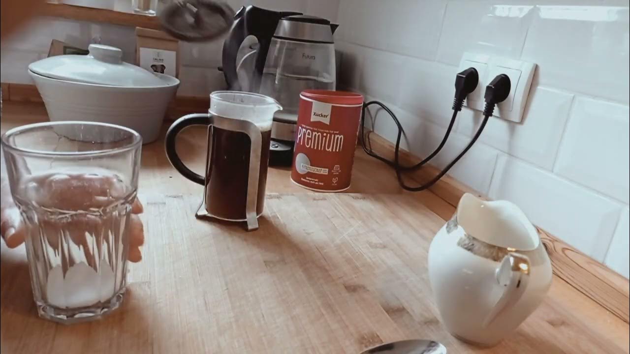 Coffee How to make milk foam YouTube