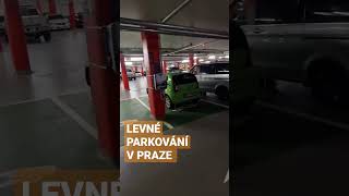 Objevil jsem levné parkování poblíž centra. 😲