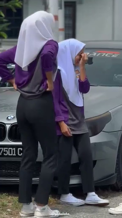 awek skolah pakai bootcut