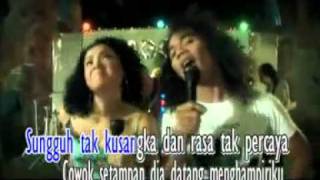 SLANK feat NIRINA ZUBIR - PANDANGAN PERTAMA ( karaoke original clip )