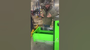 #foryou #fyp #tiktok #apprentice #mechanic #mechanicgirl #cars #reels #cargirl #garage #snapon