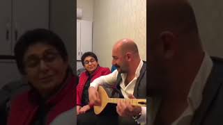 Yüce Dağ Başında Üzüm Kol Atmış