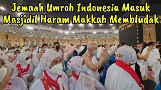 SECONDS OF THE INDONESIAN UMROH PILGRIM ENTERING THE MASJID AL HARAM, MAKKAH