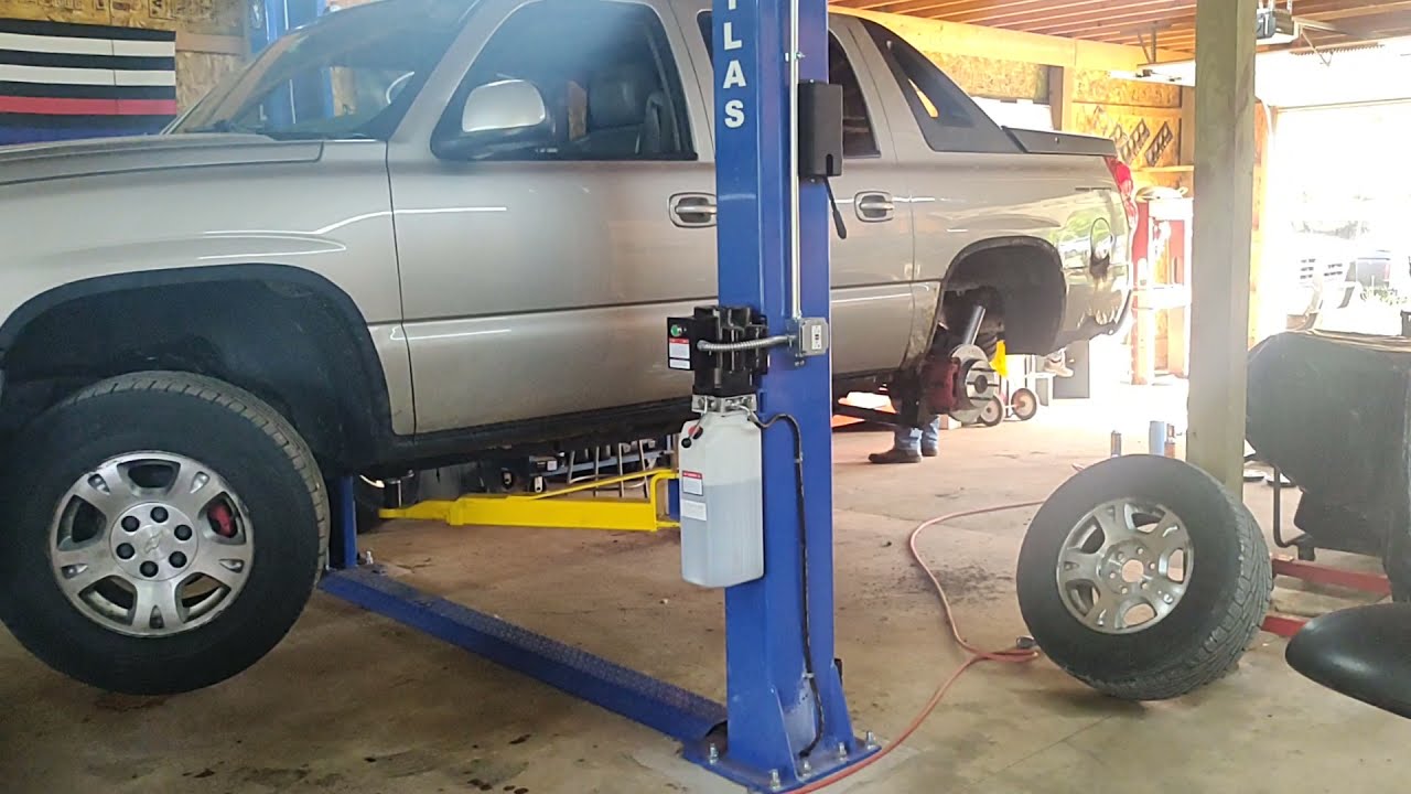 How To Lower Chevy Avalanche