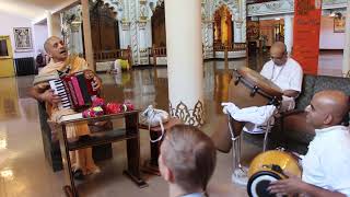 Video thumbnail of "Kirtan lead by Patri prabhu. ISKON Temple Toronto"