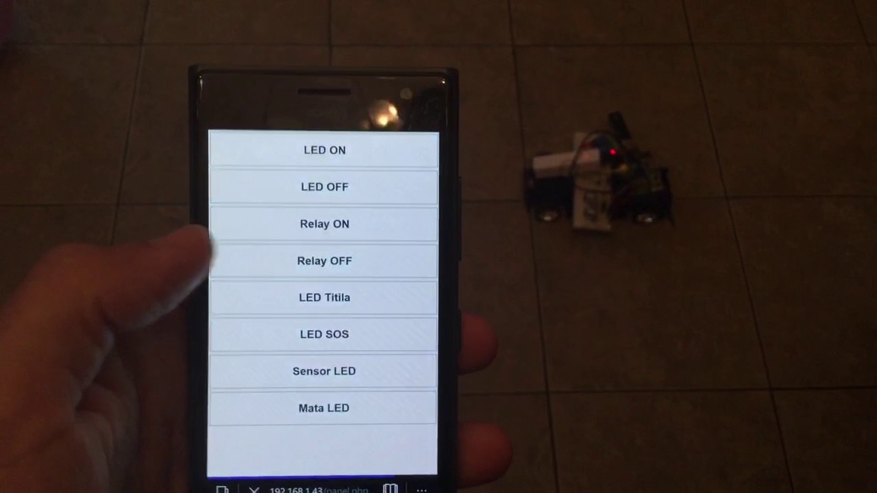 Auto control remoto con raspberry pi - YouTube