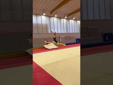 Complet sol sans le double 😇 #floor #gymtime