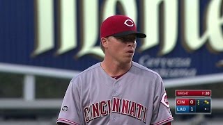 CIN@LAD: Wright fans Gonzalez for his first career K
