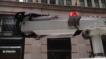 WALK AROUND OF A NYPD COUNTER TERRORISM UNIT ON BROADWAY IN LOWER MANHATTAN, NEW YORK CITY.