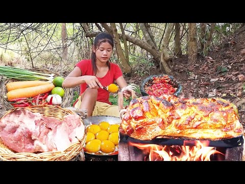 Cooking Up Some Delicious And Spicy Pork With My Sister In The Forest Check Out More Of Videos