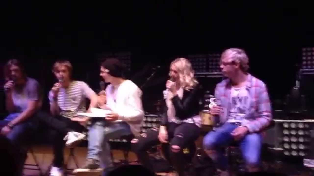 R5 - Live On Tour - Q&A Detroit, MI 09/21/2014